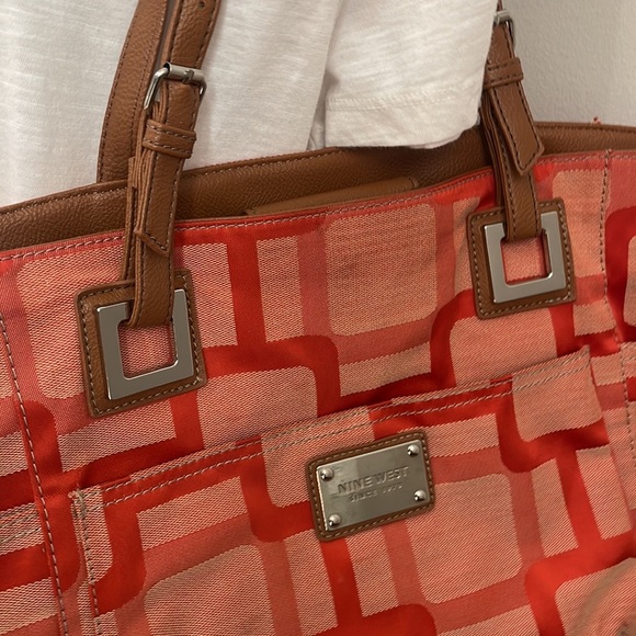 Nine West Red Geometric Shoulder Bag - Picture 3 of 10